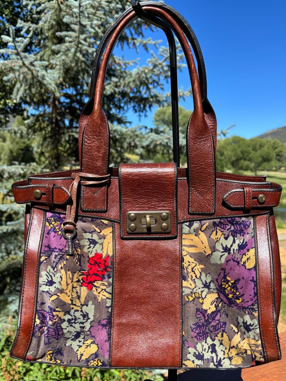 Just beautiful Vintage fossil Floral Valore & Brown Leather Tote Bag